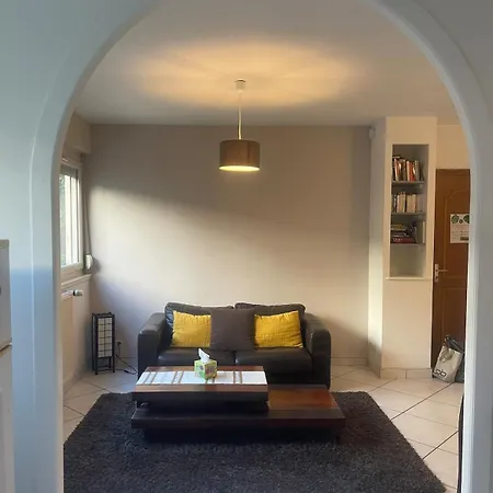 Apartment Le Bellevue - Cozy 1-bedroom - Train Station And Town Center Within Walking Distance Dijon